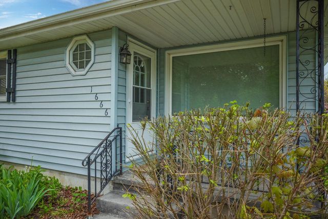 1666 240th AVENUE, Kansasville, WI 53139