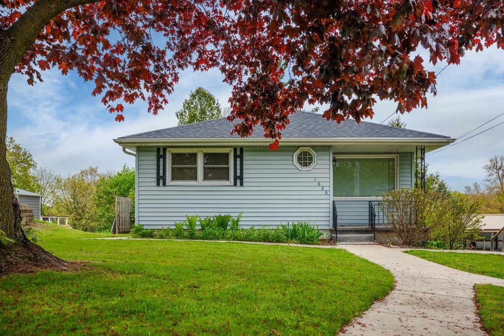 1666 240th AVENUE, Kansasville, WI 53139