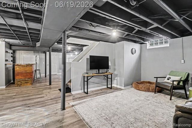 1955 Catalpa Drive, Berkley, MI 48072