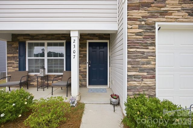 2307 Meadow Stream Drive, Sherrills Ford, NC 28673