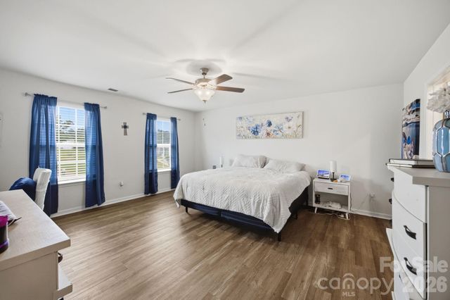 2307 Meadow Stream Drive, Sherrills Ford, NC 28673