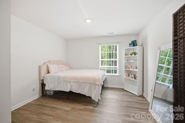 2307 Meadow Stream Drive, Sherrills Ford, NC 28673