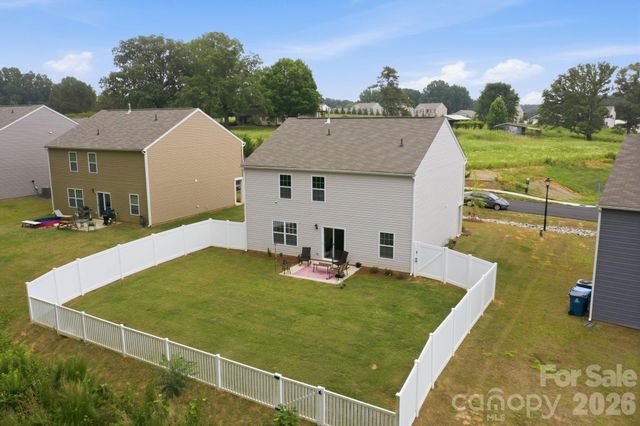 2307 Meadow Stream Drive, Sherrills Ford, NC 28673