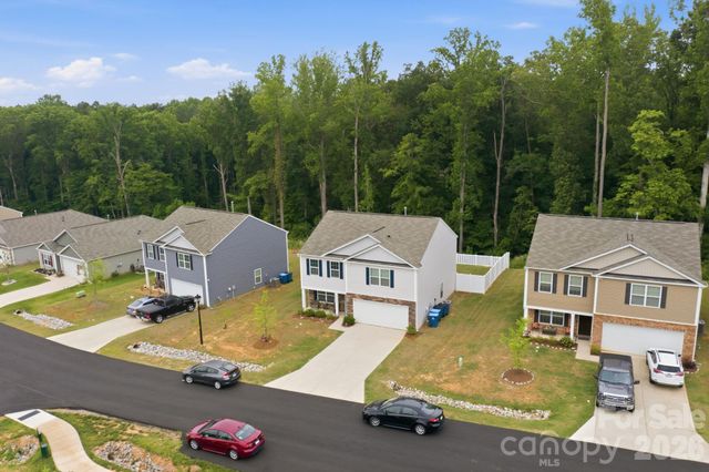 2307 Meadow Stream Drive, Sherrills Ford, NC 28673