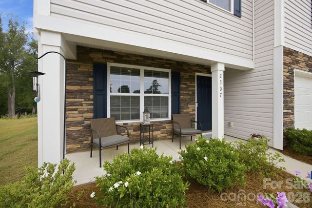 2307 Meadow Stream Drive, Sherrills Ford, NC 28673
