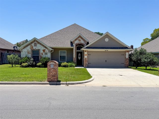 1209 Butterfield Street, Bridgeport, TX 76426