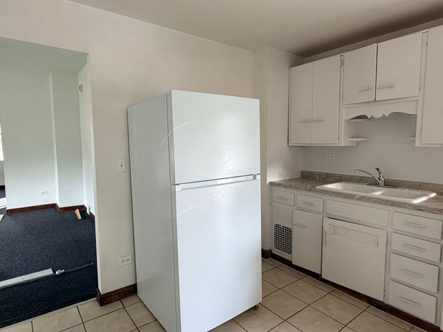 400 Summit Street, Joliet, IL 60435