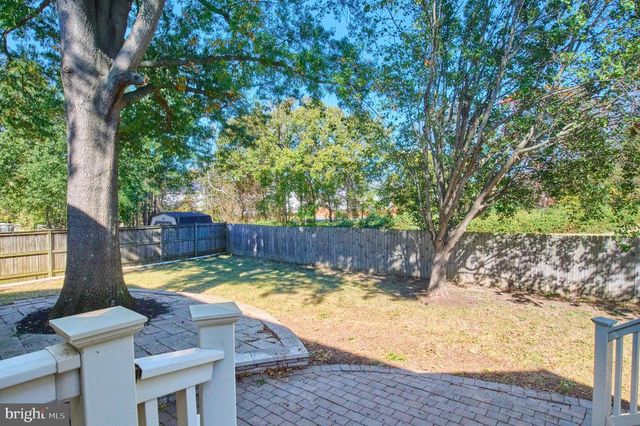 13032 MONTEREY ESTATES DR, Herndon, VA 20171