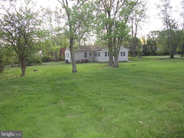 7 MARY HILL RD, Spring Mount, PA 19478