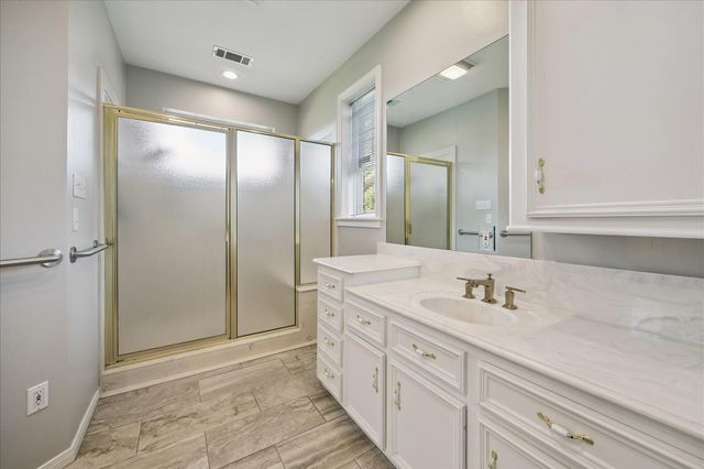 428 Briar Creek Lane, Sealy, TX 77474
