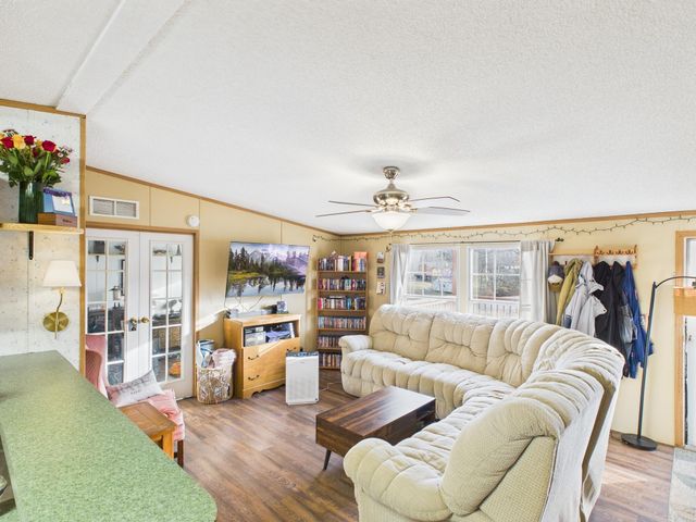 66 Indian Trail TRL, Henry, VA 24102