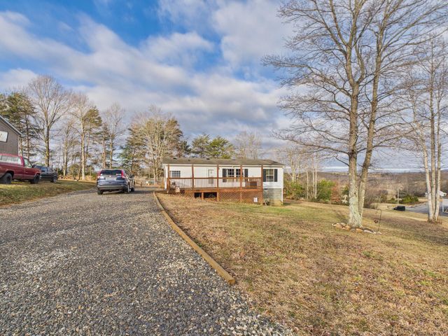 66 Indian Trail TRL, Henry, VA 24102