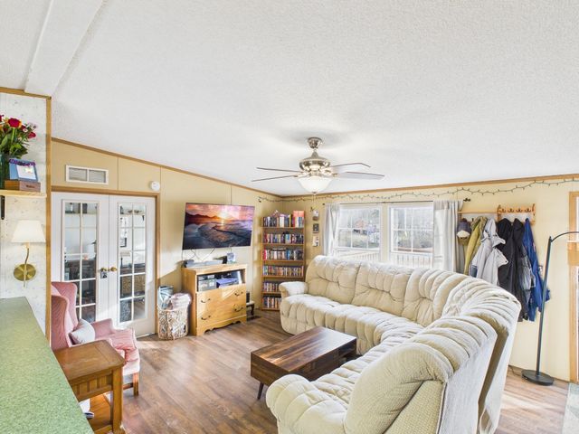 66 Indian Trail TRL, Henry, VA 24102