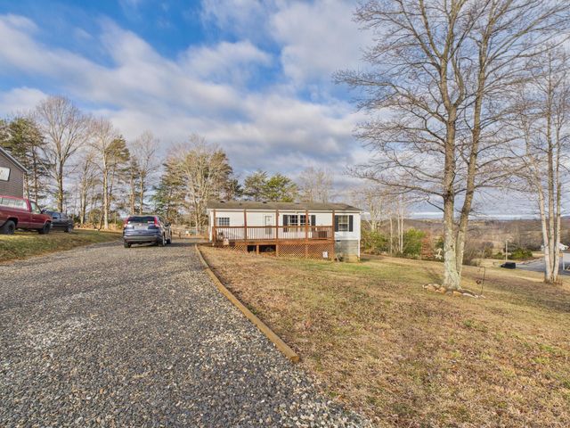 66 Indian Trail TRL, Henry, VA 24102