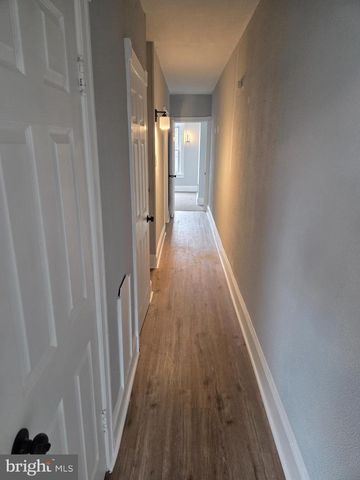 19 CUYLER AVE, Trenton, NJ 08609