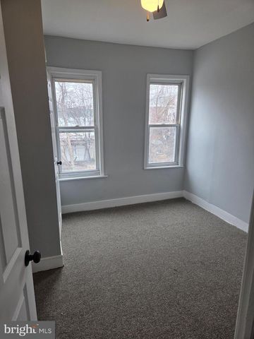 19 CUYLER AVE, Trenton, NJ 08609