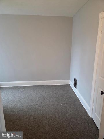 19 CUYLER AVE, Trenton, NJ 08609