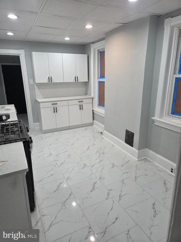 19 CUYLER AVE, Trenton, NJ 08609