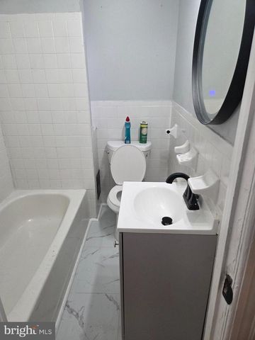 19 CUYLER AVE, Trenton, NJ 08609