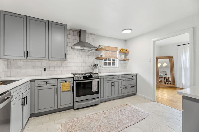 114 E Ireland Drive, Irving, TX 75062