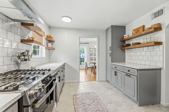 114 E Ireland Drive, Irving, TX 75062