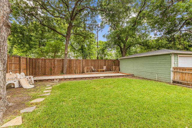 114 E Ireland Drive, Irving, TX 75062
