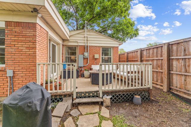 114 E Ireland Drive, Irving, TX 75062