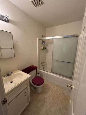 5323 Magnolia Trail, Navasota, TX 77868