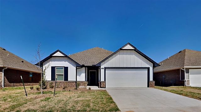 9020 NW 127th Terrace, Yukon, OK 73099