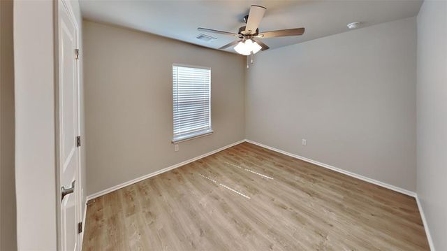9020 NW 127th Terrace, Yukon, OK 73099