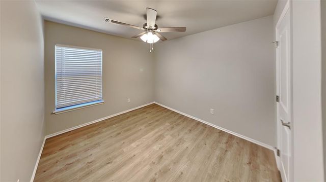 9020 NW 127th Terrace, Yukon, OK 73099