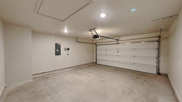 9020 NW 127th Terrace, Yukon, OK 73099