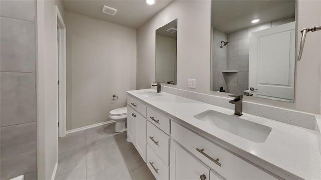 9020 NW 127th Terrace, Yukon, OK 73099