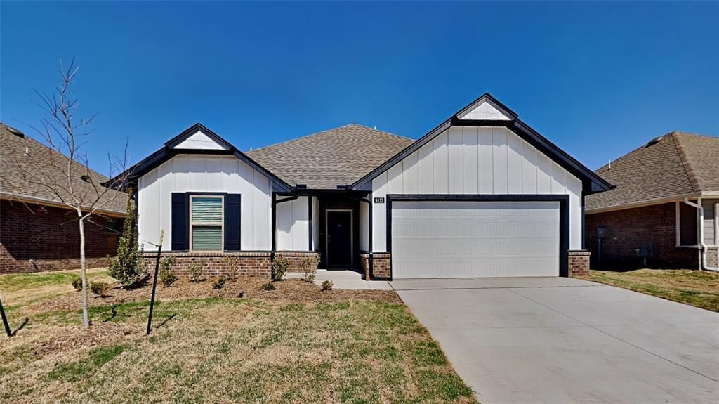 9020 NW 127th Terrace, Yukon, OK 73099
