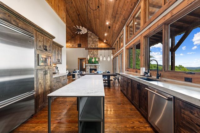 351 Black Dog Trail, Morganton, GA 30560
