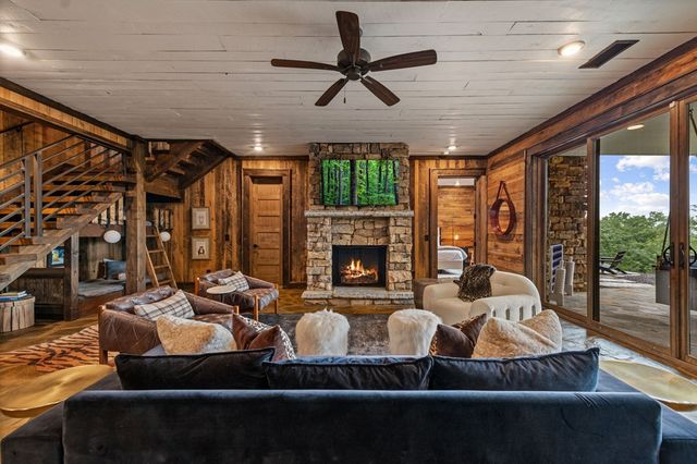 351 Black Dog Trail, Morganton, GA 30560