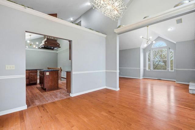 574 Skyline Drive, Forsyth, MO 65653