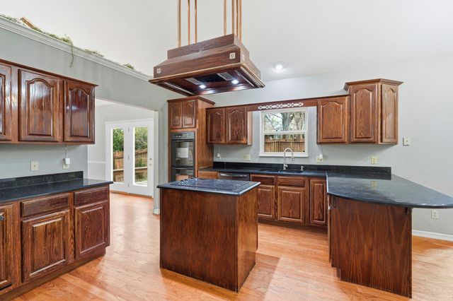 574 Skyline Drive, Forsyth, MO 65653