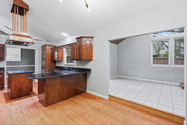 574 Skyline Drive, Forsyth, MO 65653