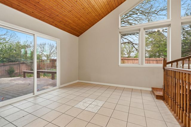 574 Skyline Drive, Forsyth, MO 65653