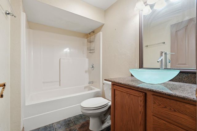 574 Skyline Drive, Forsyth, MO 65653