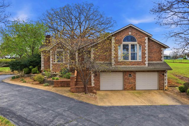 574 Skyline Drive, Forsyth, MO 65653