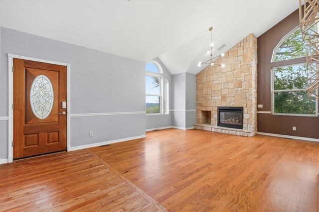 574 Skyline Drive, Forsyth, MO 65653