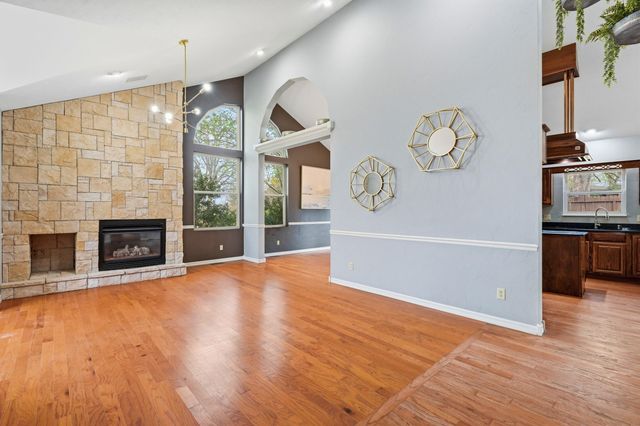 574 Skyline Drive, Forsyth, MO 65653