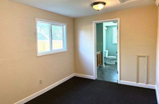 1001 S 6TH ST, Hot Springs, SD 57747