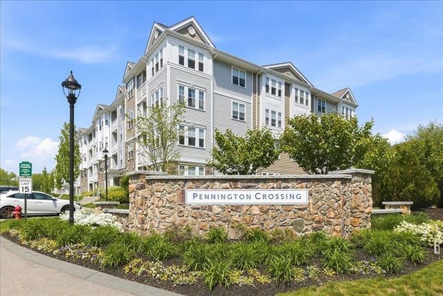 2301 Pennington Dr 2301, Walpole, MA 02081