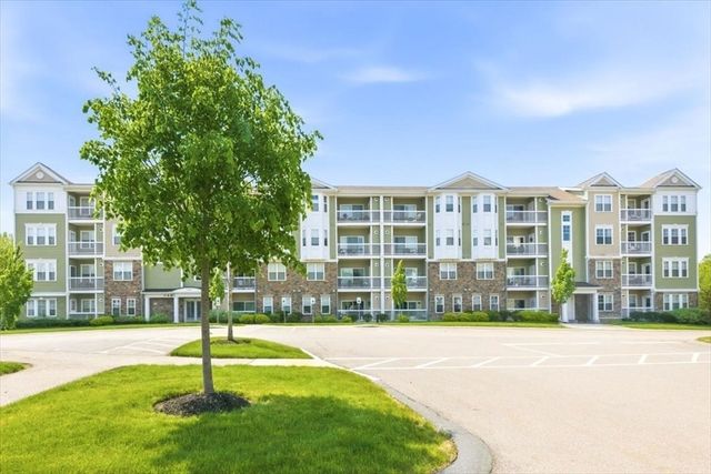 2301 Pennington Dr 2301, Walpole, MA 02081