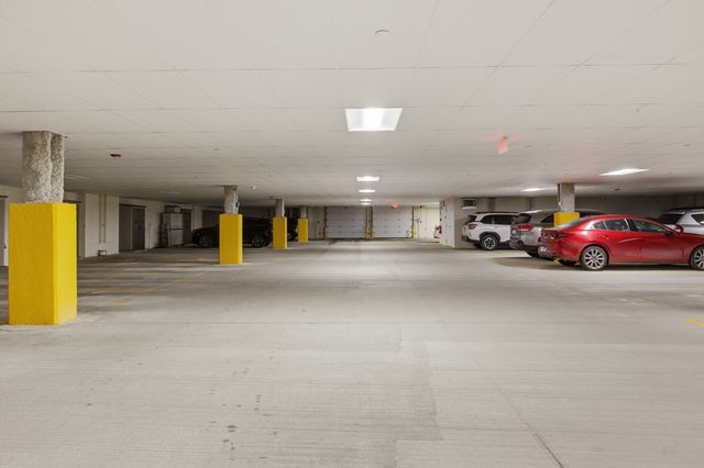 2301 Pennington Dr 2301, Walpole, MA 02081