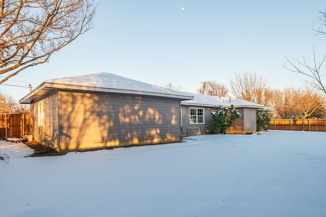 1516 E Peyton Street, Sherman, TX 75090