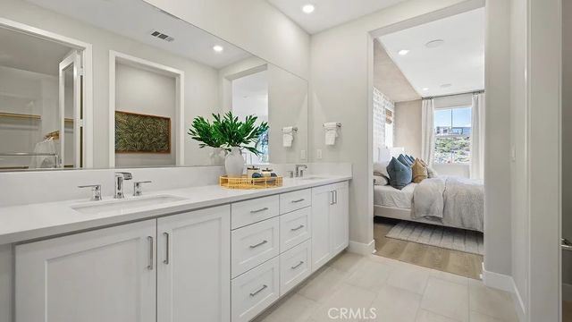 27308 Fox Den Place, Valencia, CA 91381